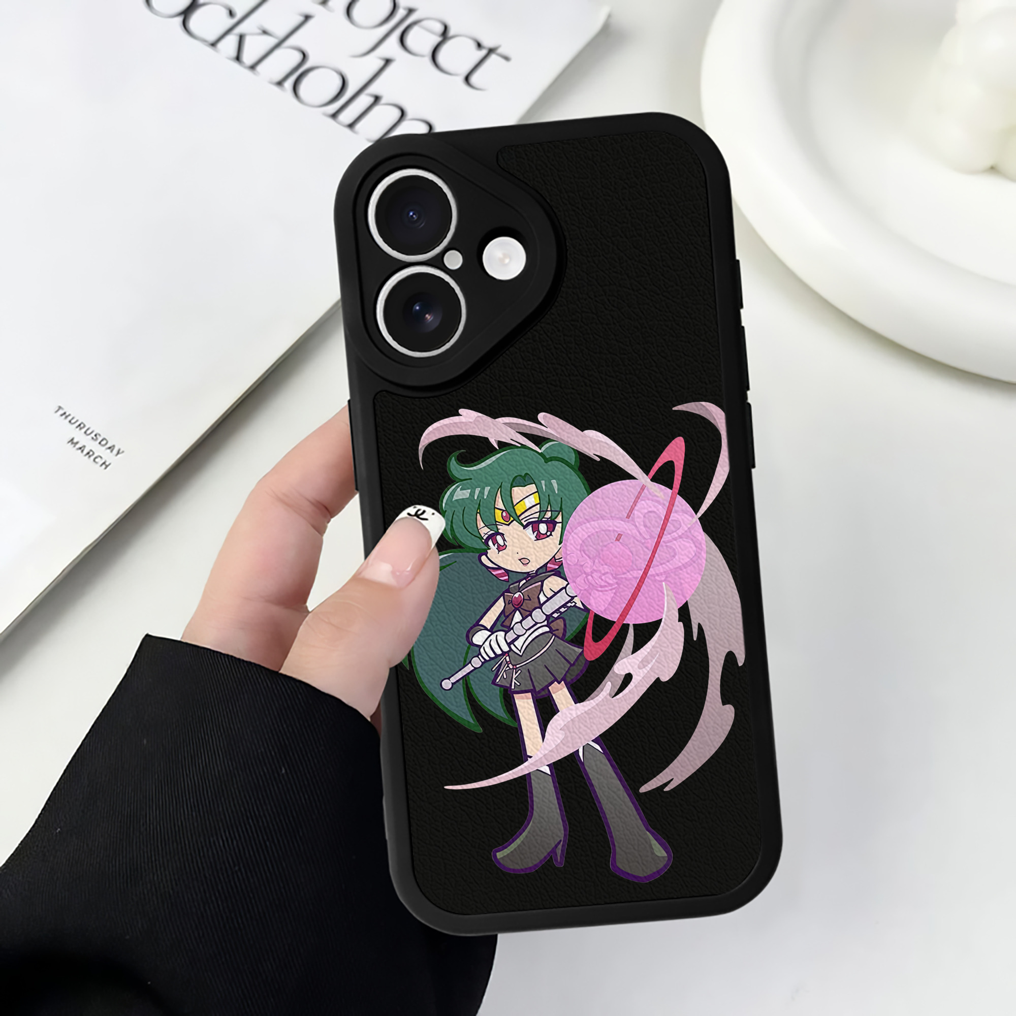 （画像用） 美少女戦士セーラームーン 冥王せつな Sailor Moon Meiou Setsuna 【iPhone 16シリーズ対応】シリコンスマホケース（レザー調） 材質：シリコン